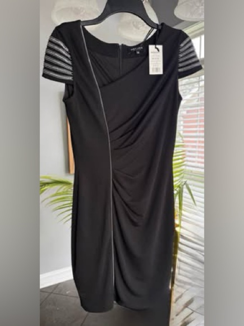 New Morgan de Toi black dress